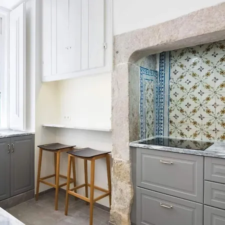 Olivier Design - Downtown - Floors 2, 3, No Lift Лісабон