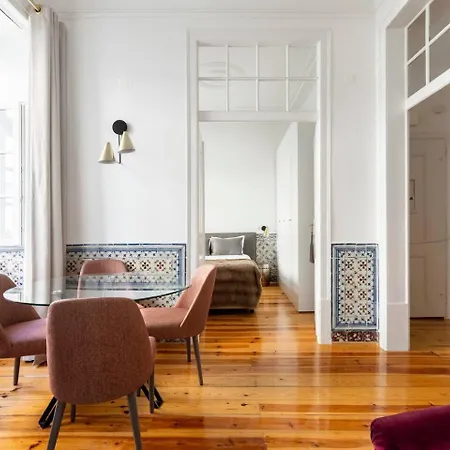 Olivier Design - Downtown - No Lift *